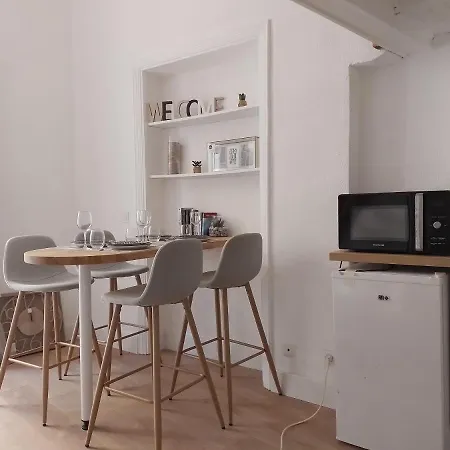 Mezzanine Hyper Centre, Au Pied Du Castillet * Perpiñán