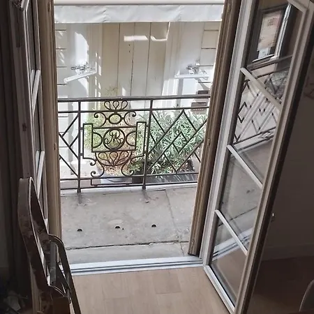 Apartment Mezzanine Hyper Centre, Au Pied Du Castillet